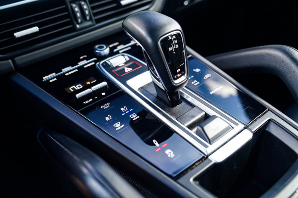 Porsche Cayenne 3.0 E-Hybrid | Massage | Stoelverkoeling | 360 Camera | Bose