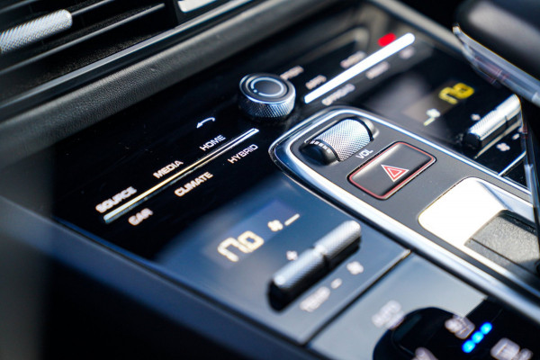Porsche Cayenne 3.0 E-Hybrid | Massage | Stoelverkoeling | 360 Camera | Bose