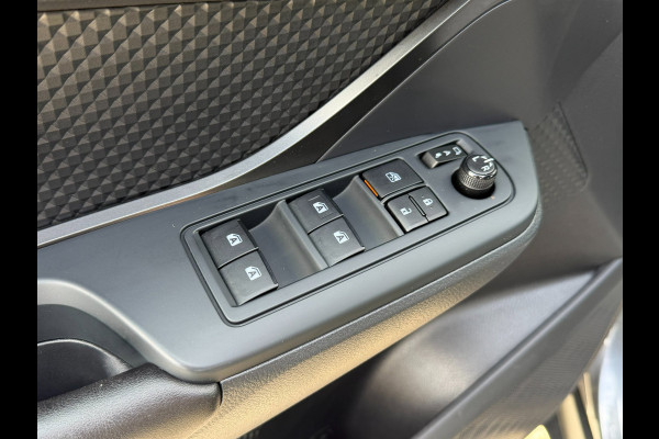 Toyota C-HR 1.8 Hybrid Dynamic l ACC l