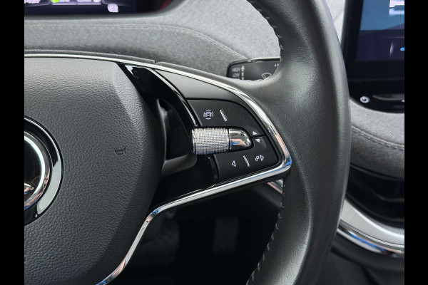 Škoda ENYAQ iV 60 SOH 91% Trekhaak Camera P-Assist Apple Carplay Android Auto Navi Ecc Pdc Lmv Isofix Led Cruise Control Keyless Rijstrooksensor Verkeersbord detectie 1.000KG Trekgewicht