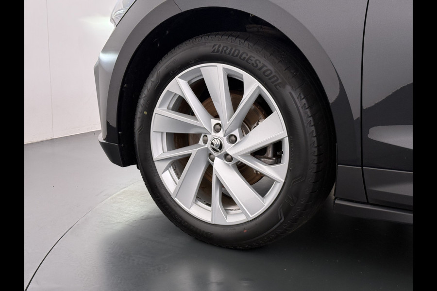 Škoda ENYAQ iV 60 Trekhaak Elek.Achterklep Privacy Glas SOH 90% Keyless advanced Navi Ecc Apple Carplay Android Auto Pdc Comfort plus-pakket Lmv 20" Mirrorlink® Smartlink DAB Led 1e Eigenaar Origineel Nederlandse Auto