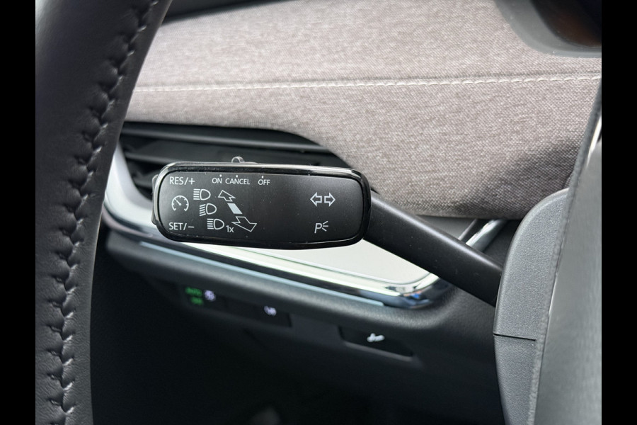 Škoda ENYAQ iV 60 Trekhaak Elek.Achterklep Privacy Glas SOH 90% Keyless advanced Navi Ecc Apple Carplay Android Auto Pdc Comfort plus-pakket Lmv 20" Mirrorlink® Smartlink DAB Led 1e Eigenaar Origineel Nederlandse Auto