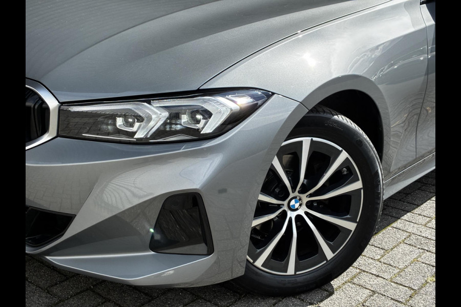 BMW 3 Serie Sedan 318i Automaat / Navigatiesysteem / Stoelverwarming / Parkeersensoren achter / Active Guard Plus / Shadow Line / Live Cockpit Plus / Cruise Control / DAB / Connected Package Professional