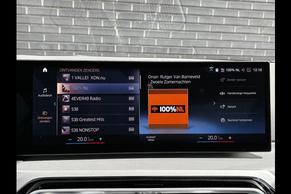 BMW 3 Serie Sedan 318i Automaat / Navigatiesysteem / Stoelverwarming / Parkeersensoren achter / Active Guard Plus / Shadow Line / Live Cockpit Plus / Cruise Control / DAB / Connected Package Professional
