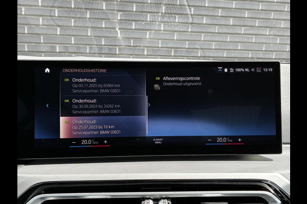 BMW 3 Serie Sedan 318i Automaat / Navigatiesysteem / Stoelverwarming / Parkeersensoren achter / Active Guard Plus / Shadow Line / Live Cockpit Plus / Cruise Control / DAB / Connected Package Professional
