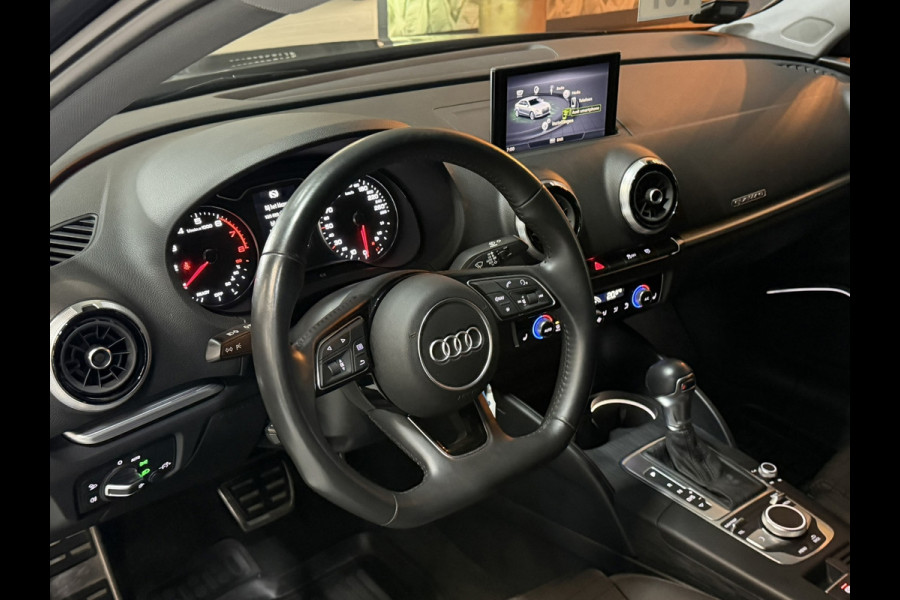 Audi A3 Limousine 40 TFSI quattro 190PK S tronic|LED|CarPlay|Navi|Sportstoelen|19” Sportvelgen|PDC|Rijklaar