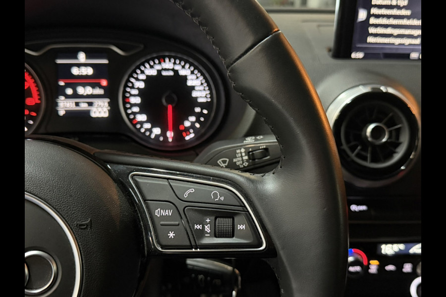 Audi A3 Limousine 40 TFSI quattro 190PK S tronic|LED|CarPlay|Navi|Sportstoelen|19” Sportvelgen|PDC|Rijklaar