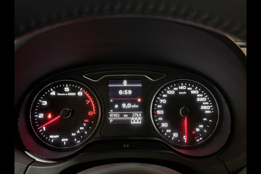 Audi A3 Limousine 40 TFSI quattro 190PK S tronic|LED|CarPlay|Navi|Sportstoelen|19” Sportvelgen|PDC|Rijklaar