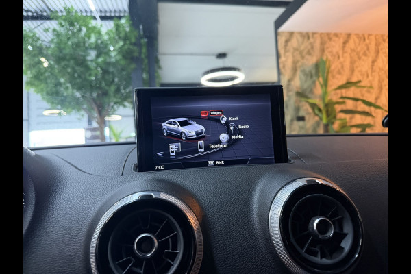 Audi A3 Limousine 40 TFSI quattro 190PK S tronic|LED|CarPlay|Navi|Sportstoelen|19” Sportvelgen|PDC|Rijklaar