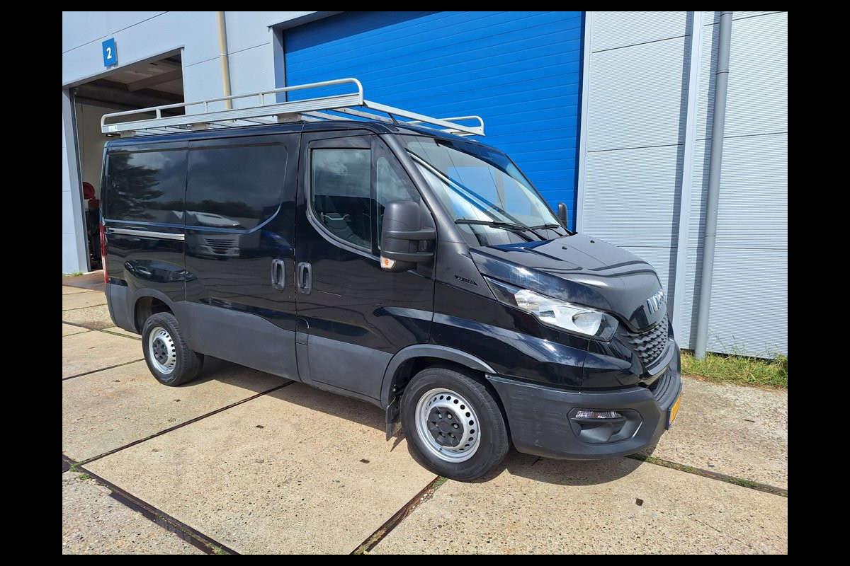 Iveco 35S16 L1 H1 laag dak - Imperiaal - Trekhaak - 2x Schuifdeur