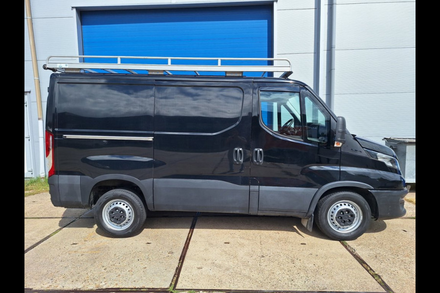 Iveco 35S16 L1 H1 laag dak - Imperiaal - Trekhaak - 2x Schuifdeur