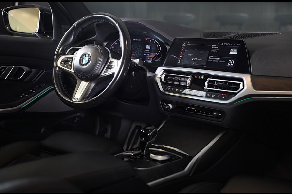BMW 3 Serie Touring M340i xDrive Business Edition Plus / AUT / HK / Acc / Lane Assist / Dode Hoek / Open Pano / Led / Pdc / 19 Inc
