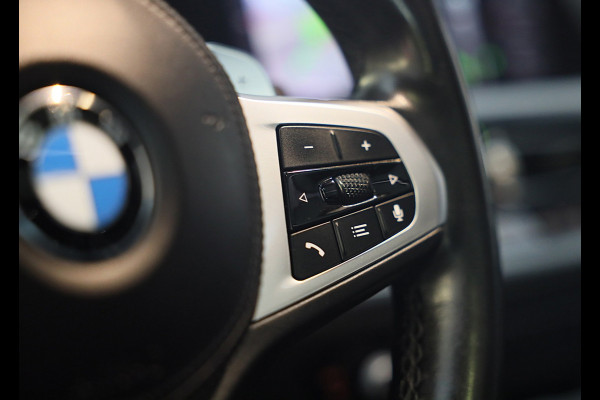 BMW 3 Serie Touring M340i xDrive Business Edition Plus / AUT / HK / Acc / Lane Assist / Dode Hoek / Open Pano / Led / Pdc / 19 Inc