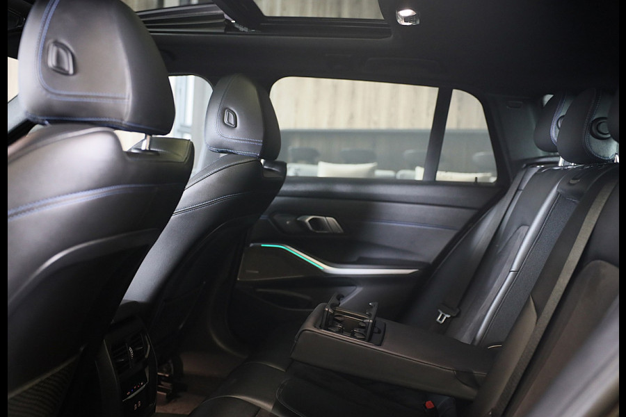 BMW 3 Serie Touring M340i xDrive Business Edition Plus / AUT / HK / Acc / Lane Assist / Dode Hoek / Open Pano / Led / Pdc / 19 Inc