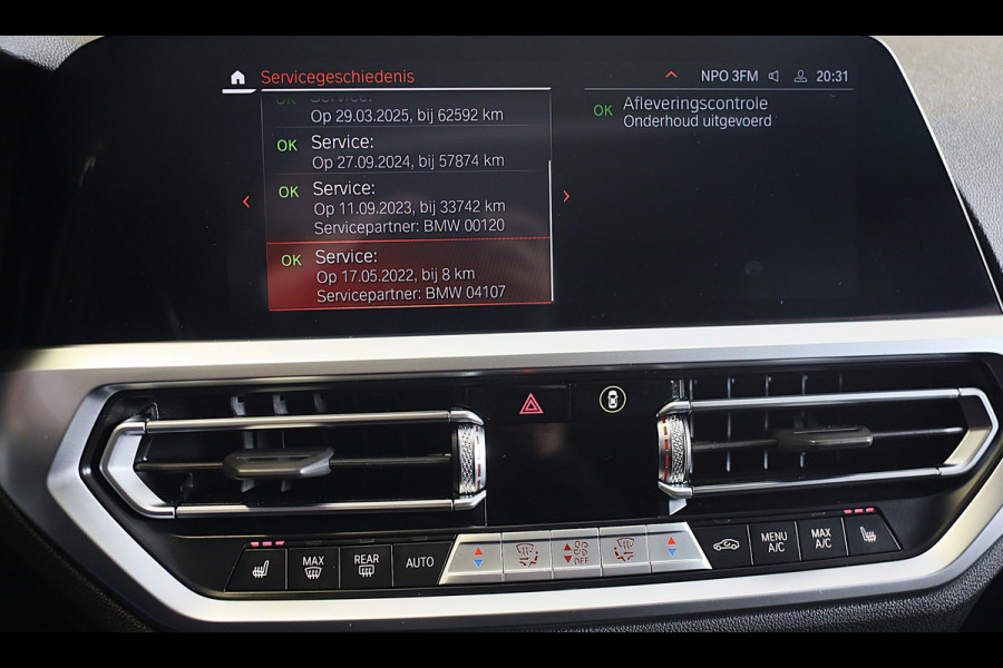 BMW 3 Serie Touring M340i xDrive Business Edition Plus / AUT / HK / Acc / Lane Assist / Dode Hoek / Open Pano / Led / Pdc / 19 Inc
