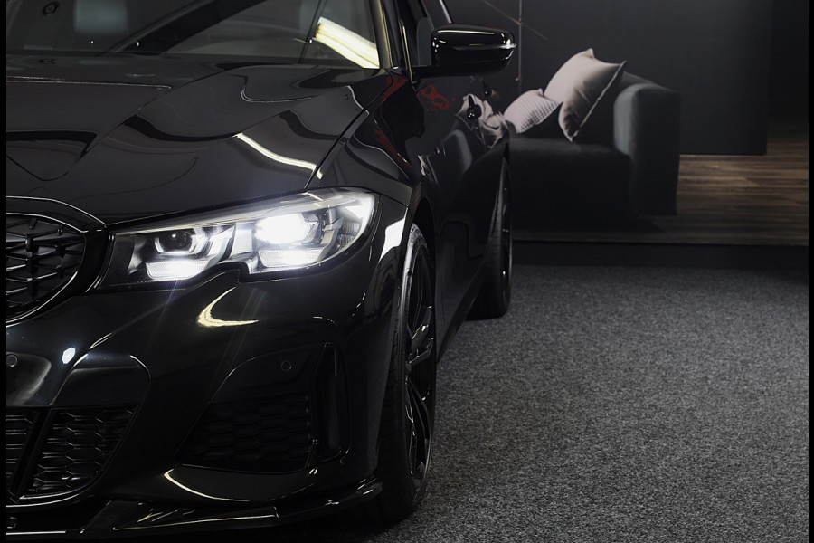 BMW 3 Serie Touring M340i xDrive Business Edition Plus / AUT / HK / Acc / Lane Assist / Dode Hoek / Open Pano / Led / Pdc / 19 Inc
