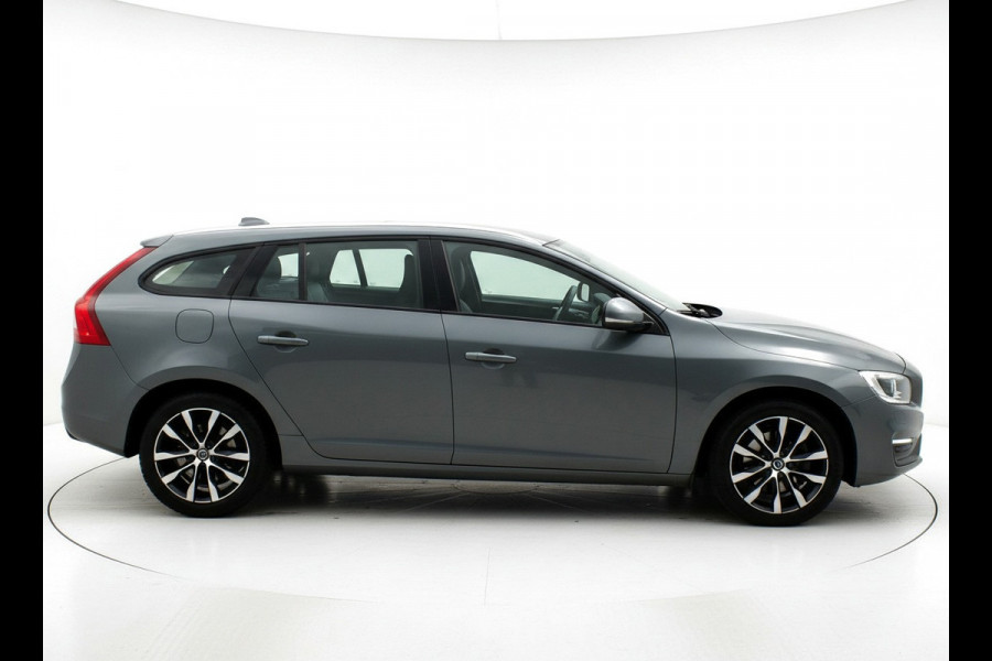 Volvo V60 2.0 D2 Polar+ Dynamic|Xenon|Leder|Navi|Cruise|PDC