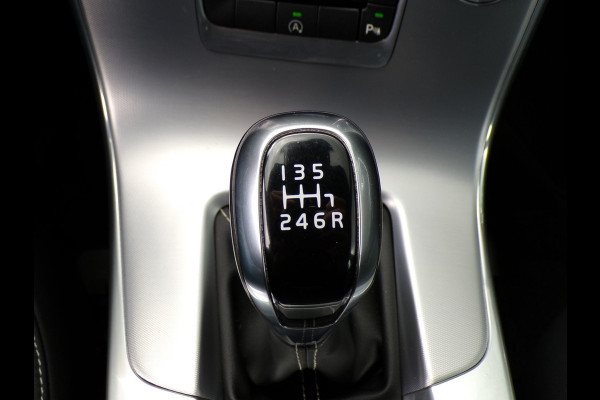 Volvo V60 2.0 D2 Polar+ Dynamic|Xenon|Leder|Navi|Cruise|PDC
