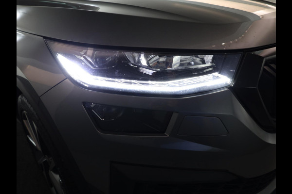 Škoda Kodiaq 1.5 TSI Sportline Business 150pk DSG | Panoramadak | Lederen bekleding | Navigatiesysteem | Voorstoelen verwarmd | Lichtmetalen velgen 20" | Travel-pakket | Apple Carplay/Android Auto