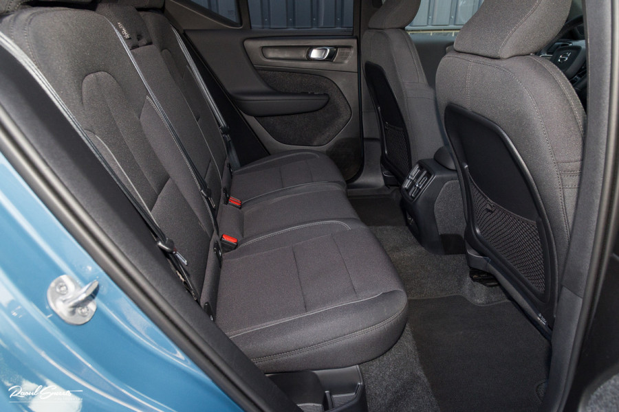 Volvo XC40 Single Motor Extended Range Ultimate 82 kWh | Panorama dak | Adaptieve cruise | Memory | Blis | Harman Kardon |