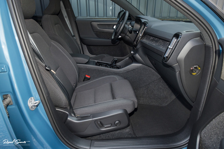 Volvo XC40 Single Motor Extended Range Ultimate 82 kWh | Panorama dak | Adaptieve cruise | Memory | Blis | Harman Kardon |