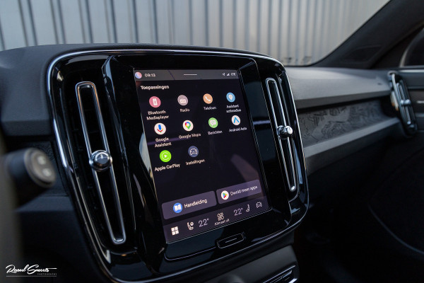 Volvo XC40 Single Motor Extended Range Ultimate 82 kWh | Panorama dak | Adaptieve cruise | Memory | Blis | Harman Kardon |