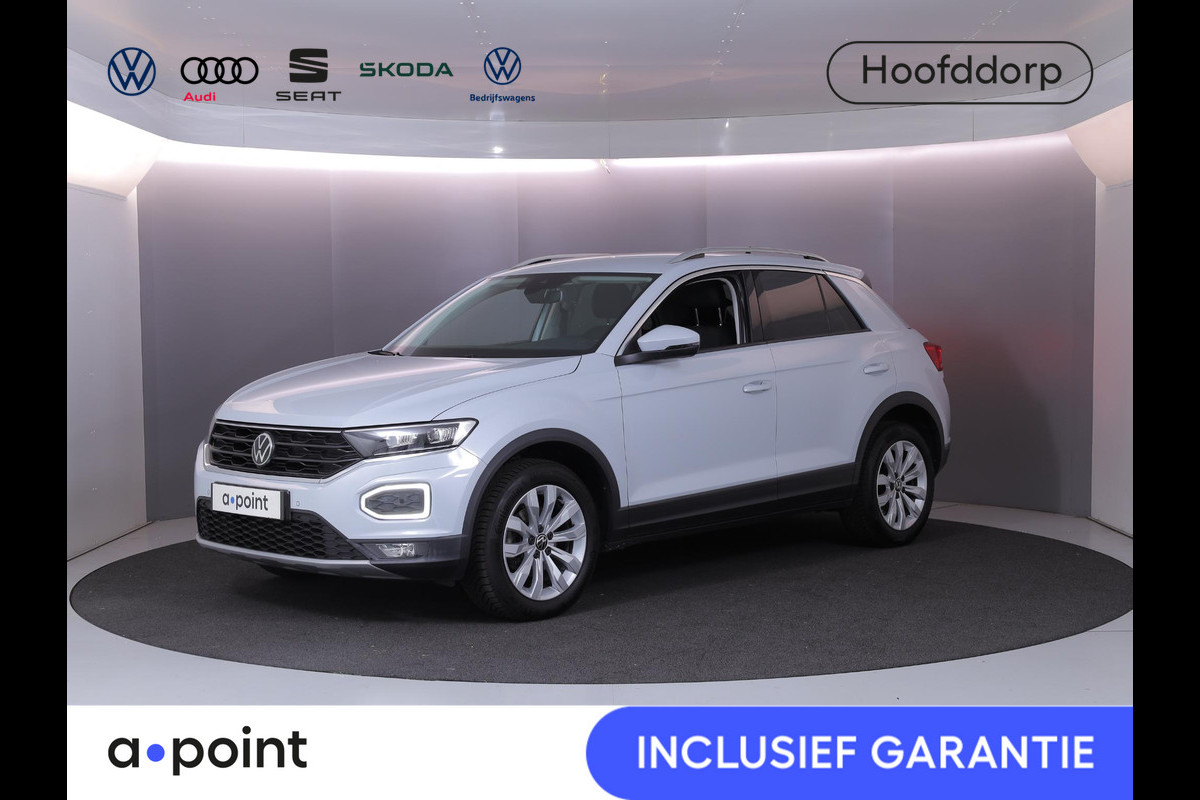Volkswagen T-Roc 1.5 TSI Style Business 150 pk | Navigatie | Trekhaak (afneembaar) | Parkeersensoren | LED koplampen | Adaptieve cruise control |