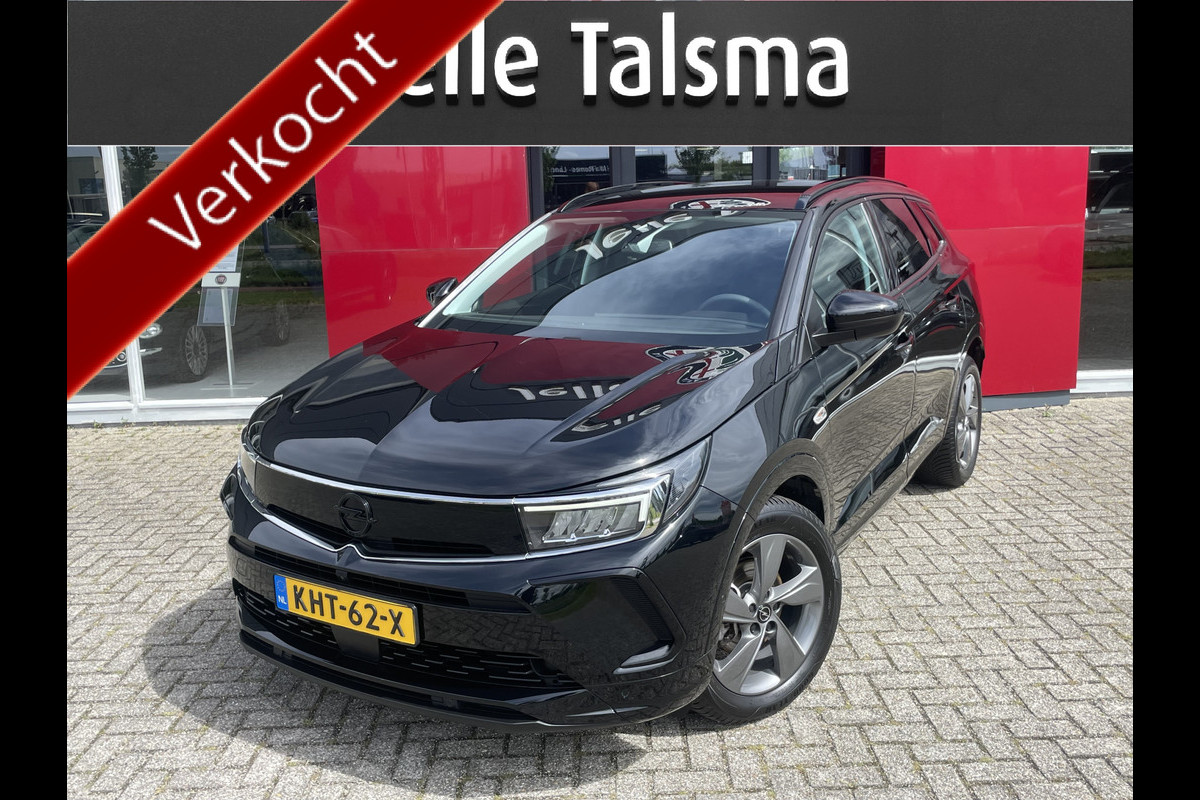 Opel Grandland 1.2 Turbo | 18" Velgen | Camera | Stoel/Stuurwiel verwarming | regensensor | Navigatie