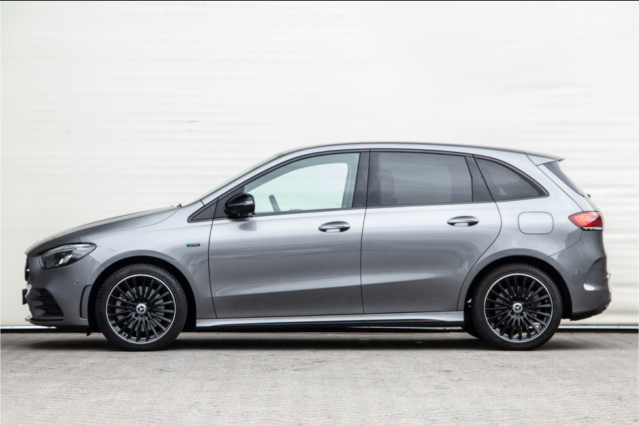 Mercedes-Benz B-Klasse 250 e AMG Night Edition, Widescreen, Trekhaak, Camera, Hybride