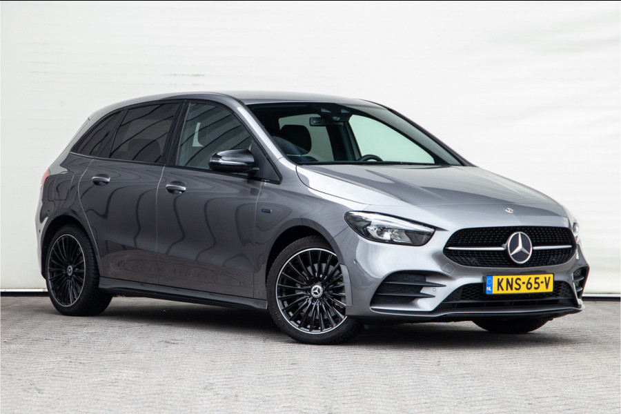 Mercedes-Benz B-Klasse 250 e AMG Night Edition, Widescreen, Trekhaak, Camera, Hybride