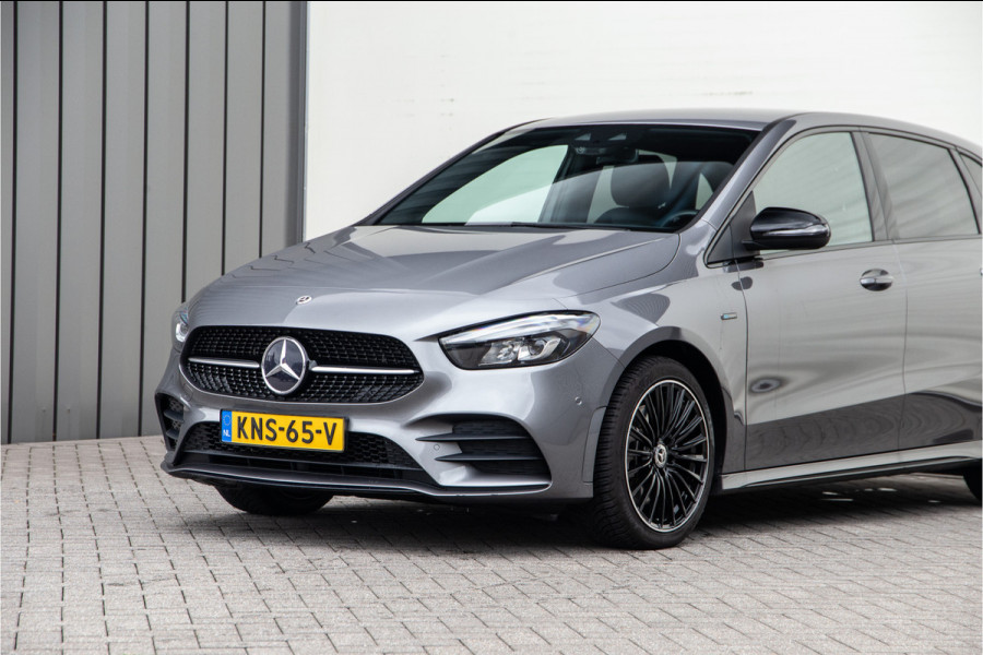 Mercedes-Benz B-Klasse 250 e AMG Night Edition, Widescreen, Trekhaak, Camera, Hybride