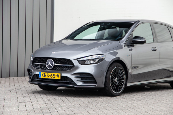 Mercedes-Benz B-Klasse 250 e AMG Night Edition, Widescreen, Trekhaak, Camera, Hybride