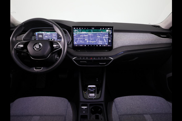 Škoda Octavia Combi FL First Edition 1.5 TSI m-HEV 85 kW / 115 pk Combi 7 versn. DSG | Advance pakket | Achteruitrij camera | All weather banden |