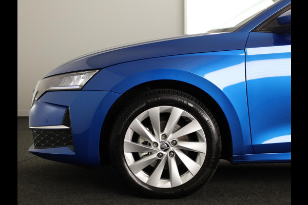 Škoda Octavia Combi FL First Edition 1.5 TSI m-HEV 85 kW / 115 pk Combi 7 versn. DSG | Advance pakket | Achteruitrij camera | All weather banden |