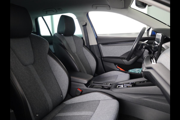 Škoda Octavia Combi FL First Edition 1.5 TSI m-HEV 85 kW / 115 pk Combi 7 versn. DSG | Advance pakket | Achteruitrij camera | All weather banden |