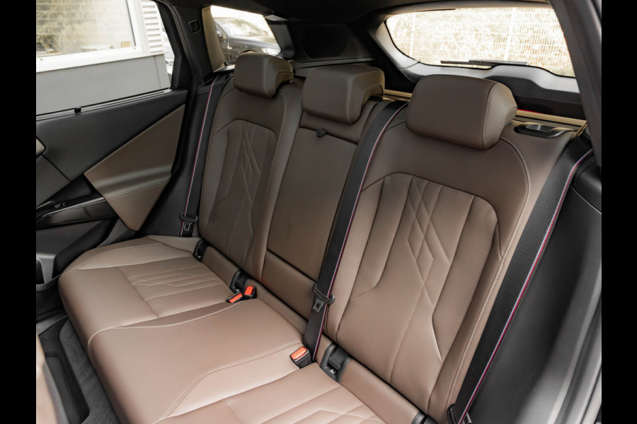BMW X3 30e xDrive - M-Sport Pro - Full-Option - Driving Ass Prof