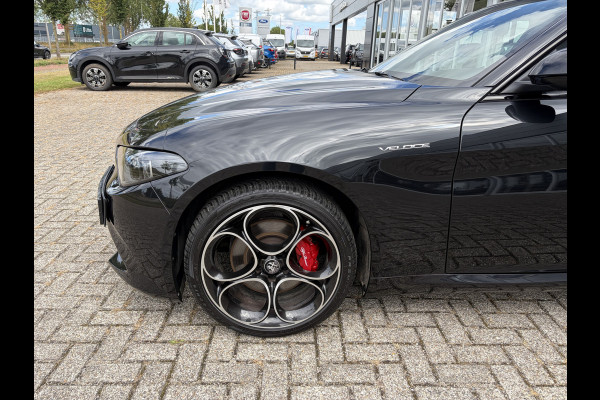 Alfa Romeo Giulia 2.0 T GME AWD Veloce | Panoramadak | 19" Velgen | Camera