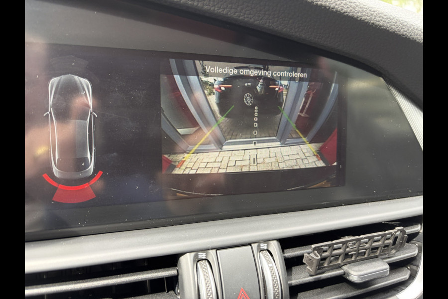 Alfa Romeo Giulia 2.0 T GME AWD Veloce | Panoramadak | 19" Velgen | Camera