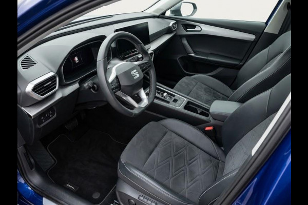 Seat Leon Sportstourer 1.4 TSI eHybrid PHEV FR 204pk | Panoramadak | Park Assist | Airco automatisch | Apple Carplay/Android Auto | cruise control, LED koplampen | Lichtmetalen velgen | Navigatiesysteem full map