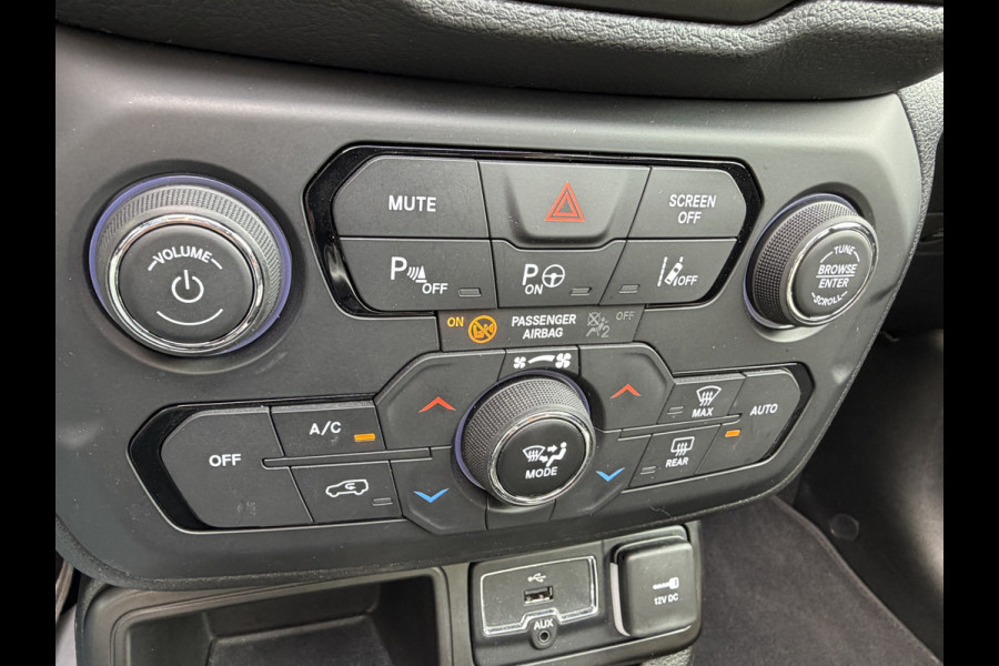 Jeep Renegade 1.5T e-Hybrid S 19'' | Panoramadak | Lederenbekleding | Apple/Android carplay