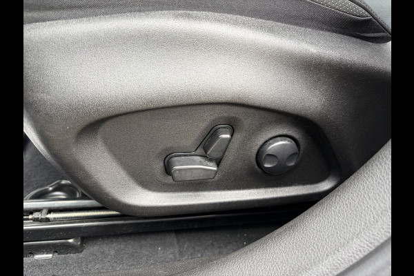 Jeep Renegade 1.5T e-Hybrid S 19'' | Panoramadak | Lederenbekleding | Apple/Android carplay
