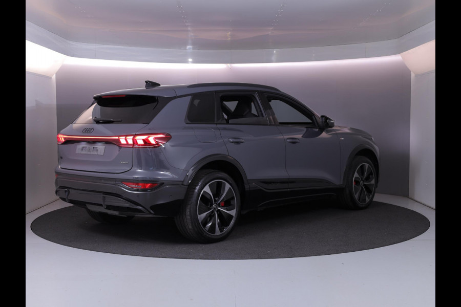 Audi Q6 e-tron S edition quattro 100 kWh 385pk | Panoramadak |  Luchtvering | B&O Audio | Elektisch verstelbare voorstoelen | Geheugen bestuurderstoel | Head up Display
