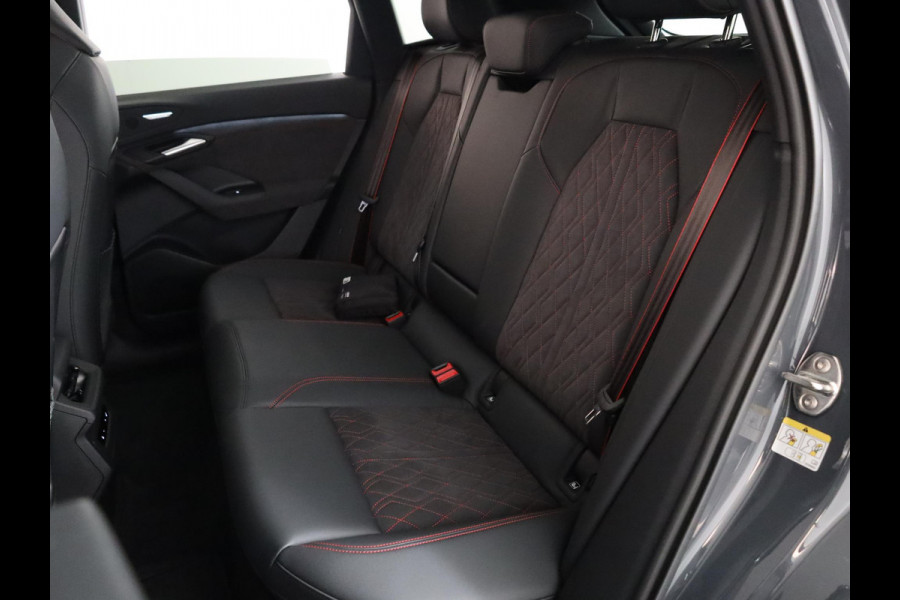 Audi Q6 e-tron S edition quattro 100 kWh 385pk | Panoramadak |  Luchtvering | B&O Audio | Elektisch verstelbare voorstoelen | Geheugen bestuurderstoel | Head up Display