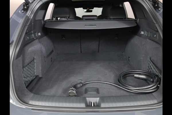 Audi Q6 e-tron S edition quattro 100 kWh 385pk | Panoramadak |  Luchtvering | B&O Audio | Elektisch verstelbare voorstoelen | Geheugen bestuurderstoel | Head up Display