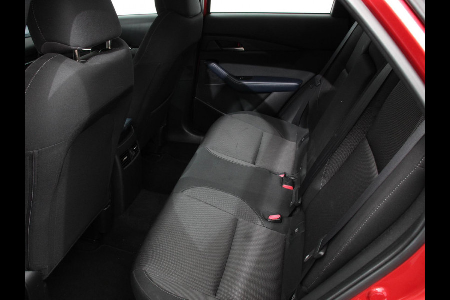 Mazda CX-30 2.0 e-SkyActiv-X 180pk M Hybrid Comfort Navigatie Climate Control Trekhaak Cruise Control Adaptive Lichtmetalen velgen Camera Parkeer sensoren Led Dab