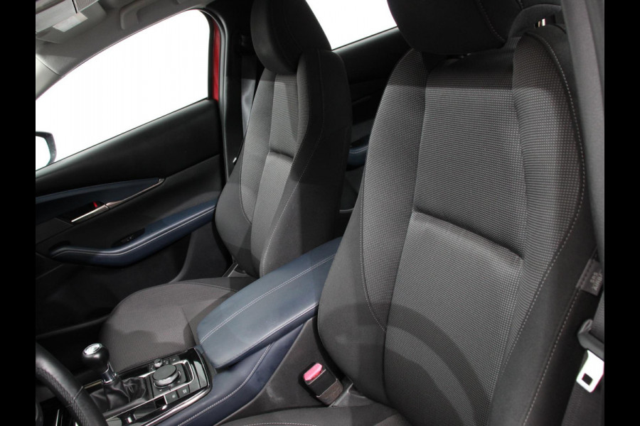 Mazda CX-30 2.0 e-SkyActiv-X 180pk M Hybrid Comfort Navigatie Climate Control Trekhaak Cruise Control Adaptive Lichtmetalen velgen Camera Parkeer sensoren Led Dab