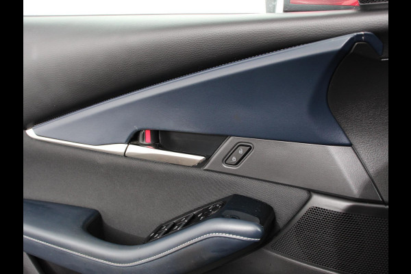 Mazda CX-30 2.0 e-SkyActiv-X 180pk M Hybrid Comfort Navigatie Climate Control Trekhaak Cruise Control Adaptive Lichtmetalen velgen Camera Parkeer sensoren Led Dab