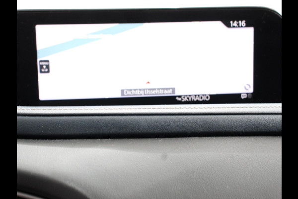 Mazda CX-30 2.0 e-SkyActiv-X 180pk M Hybrid Comfort Navigatie Climate Control Trekhaak Cruise Control Adaptive Lichtmetalen velgen Camera Parkeer sensoren Led Dab