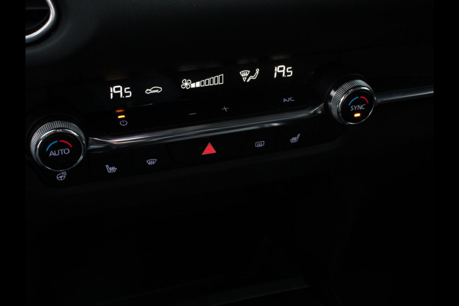 Mazda CX-30 2.0 e-SkyActiv-X 180pk M Hybrid Comfort Navigatie Climate Control Trekhaak Cruise Control Adaptive Lichtmetalen velgen Camera Parkeer sensoren Led Dab