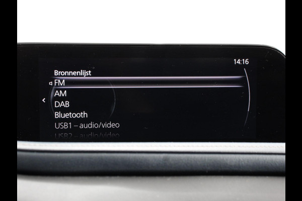 Mazda CX-30 2.0 e-SkyActiv-X 180pk M Hybrid Comfort Navigatie Climate Control Trekhaak Cruise Control Adaptive Lichtmetalen velgen Camera Parkeer sensoren Led Dab
